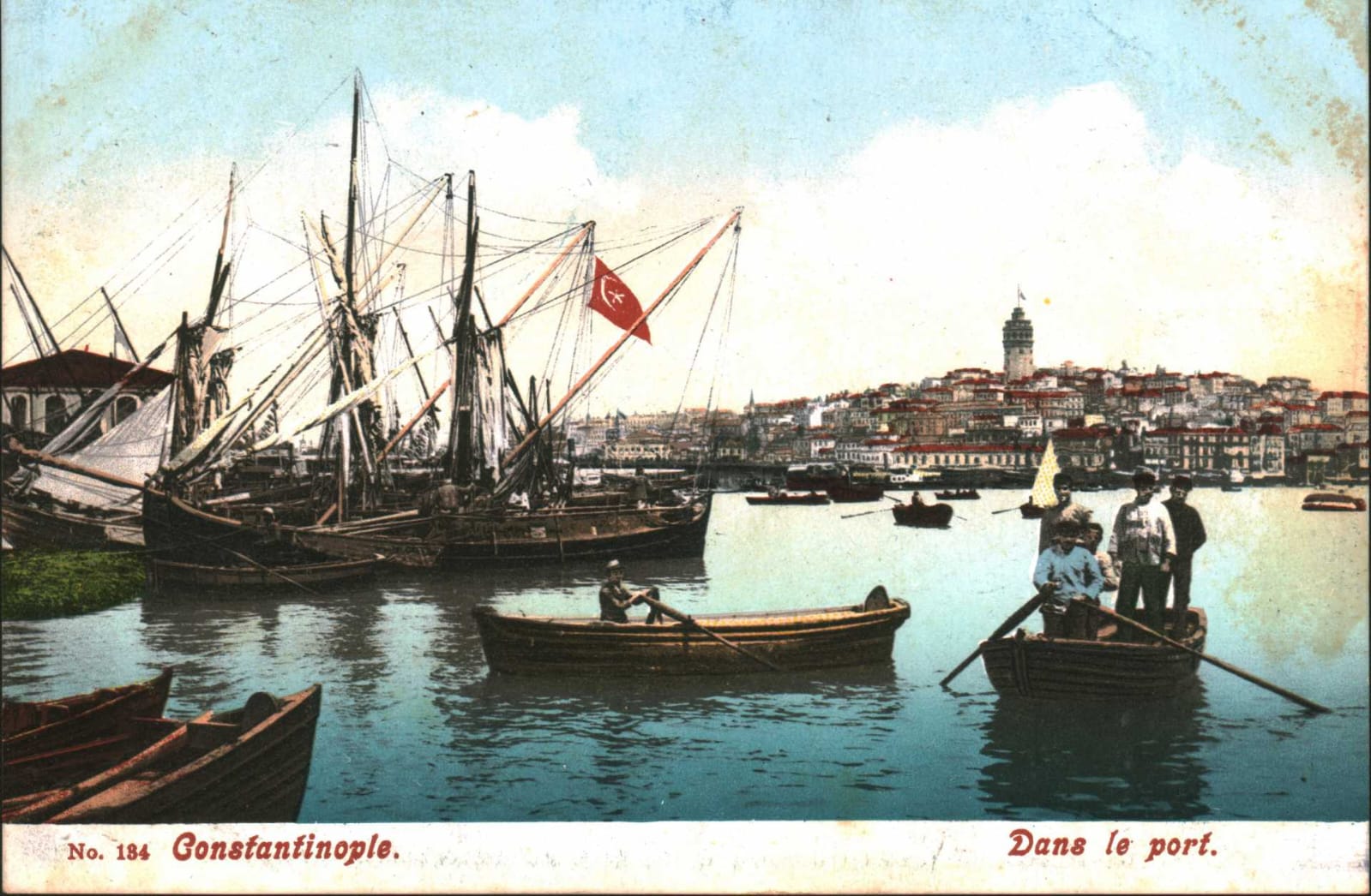 ÇINARLI KUBBELİ MAVİ BİR LİMAN