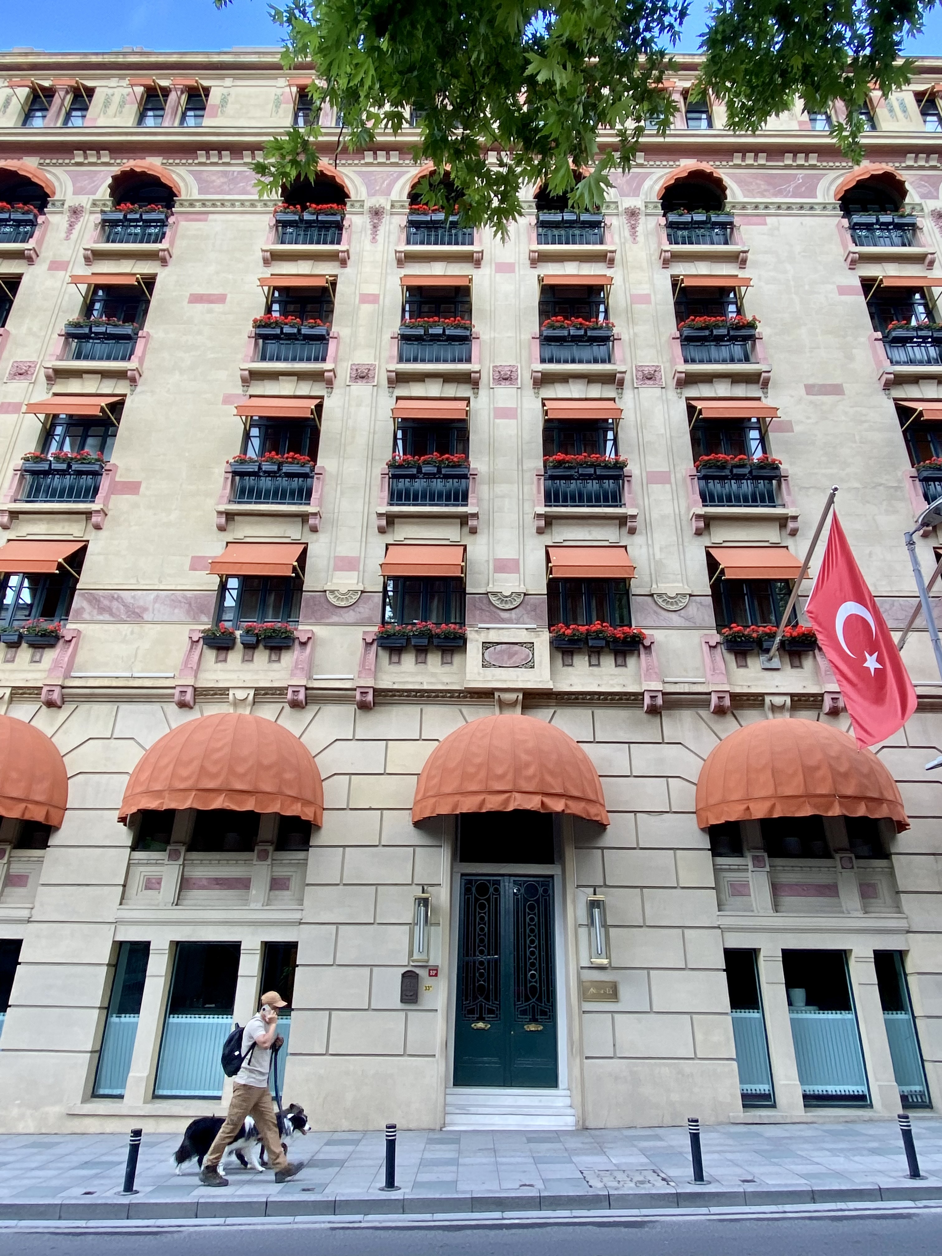 NİŞANTAŞI: BÜYÜDÜĞÜM MAHALLE